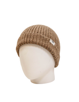 Bonnet BABY ALPAGA Marron 100% Naturel et recyclé Logo brodé Fabriqué à la main Commerce équitable    70% Pet recycled 30% Baby Alpaga Soyeux, doux, confortable et hypo-allergénique Made in Perù, Baby Alpaga, Cuzco   Handmade, eco-friendly,  pet-friendly